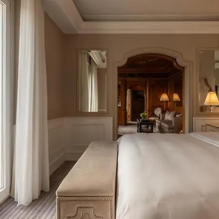 Hassler فندق 5*