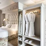 Hassler 5*
